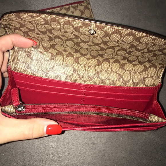 RED COACH WALLET - Picture 6 of 6
